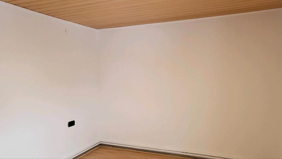 Einfamilienhaus Hillerse - 8 Zimmer, 220 m&sup2;, 1.500&euro; | Angebot:26225554