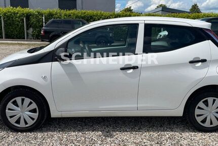 Toyota Aygo (X) 73.761 km 6.500 &euro; Gross Düngen 31162