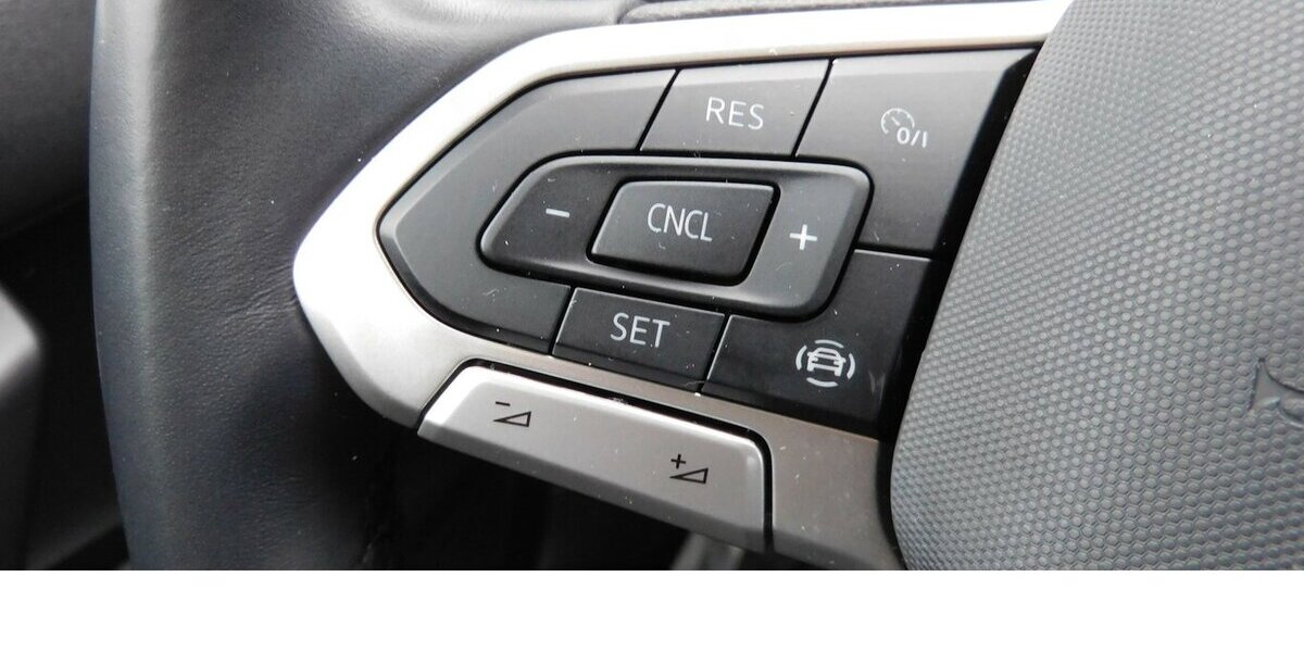 VW Taigo 1.0 TSI BMT Klima Navi LED 26.400 km 16.990 € Vordorf 38533