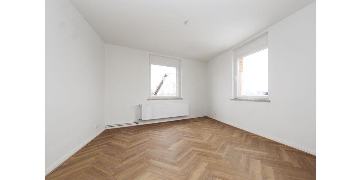 Einfamilienhaus Ilsede - 6.5 Zimmer, 179 m&sup2;, 1.500&euro; | Angebot:24876548