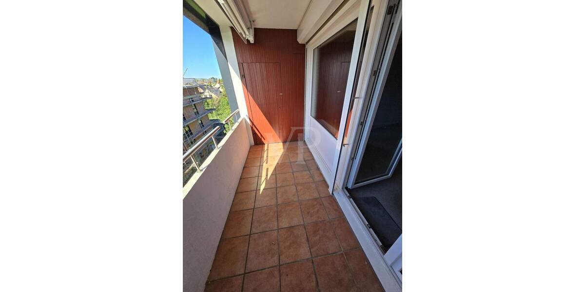 Gut geschnittene 3-Zi. ETW mit separatem WC und Loggia 3 zimmer