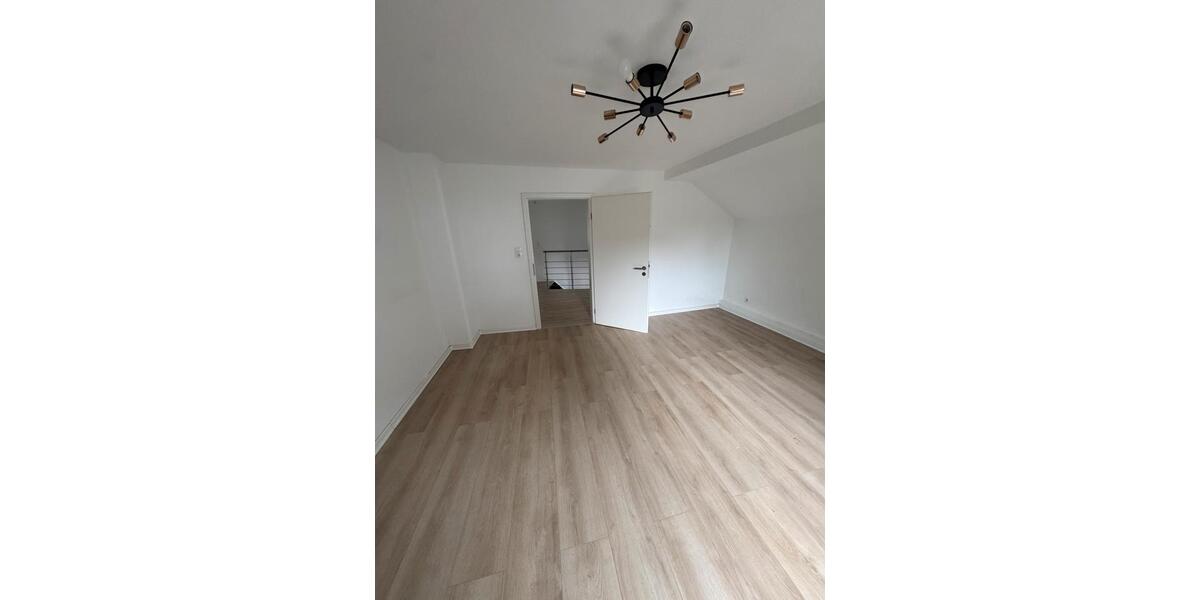 Doppelhaushälfte Salzgitter Ortschaft Ost - 4 Zimmer, 138 m&sup2;, 1.300&euro; | Angebot:26592264