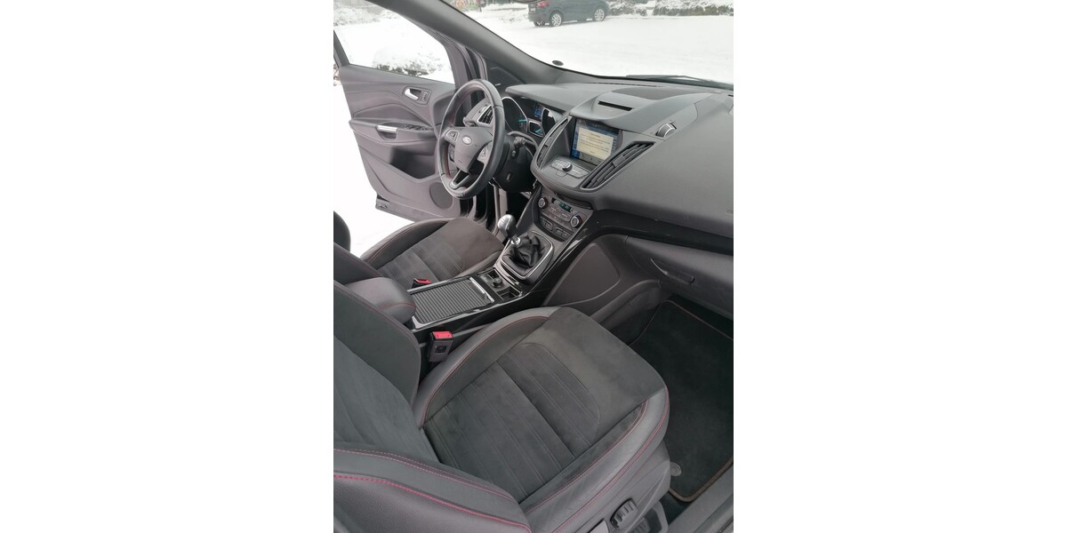 Ford Kuga 128.000 km 11.900 &euro; Wolfenbüttel 38300