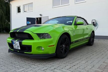 Ford Mustang 123.700 km 18.000 € Harsum 31177