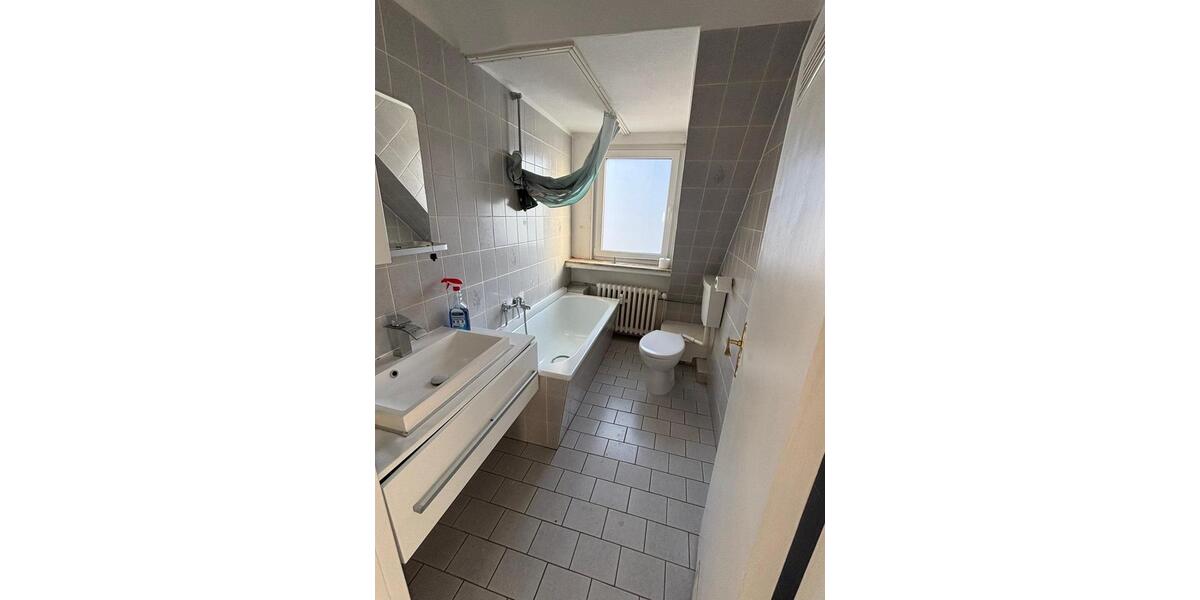 Dachgeschoßwohnung Hildesheim Itzum-Marienburg - 4 Zimmer, 88 m&sup2;, 1.050&euro; | Angebot:24614311