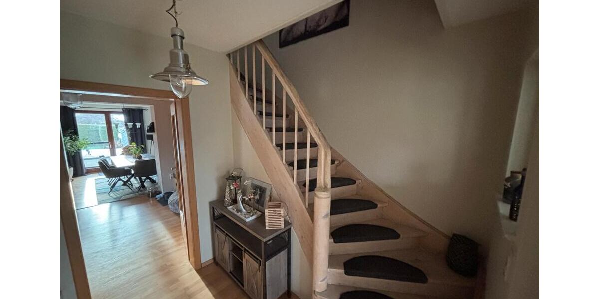 Doppelhaushälfte Lengede - 7 Zimmer, 150 m&sup2;, 265.000&euro; | Angebot:26197377