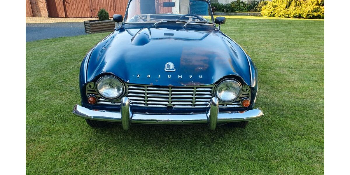Triumph TR4 100.000 km 11.500 € Braunschweig 38108