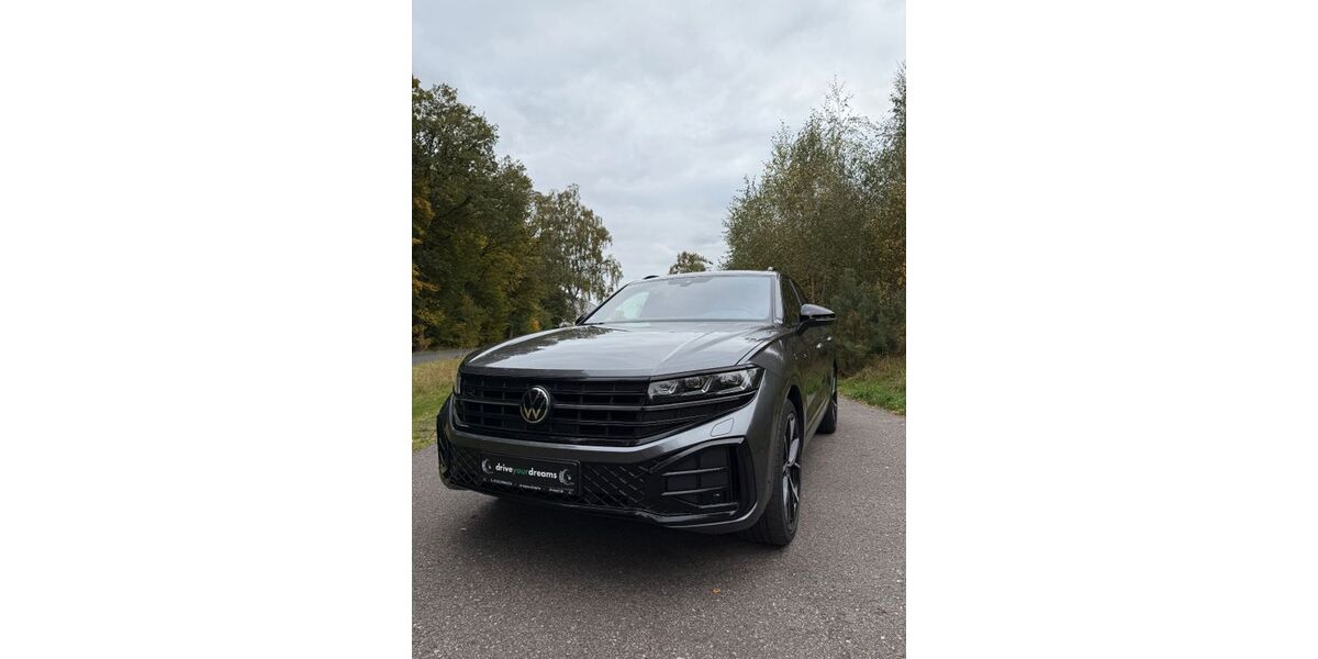 VW Touareg 106.000 km 56.680 € Peine 31226