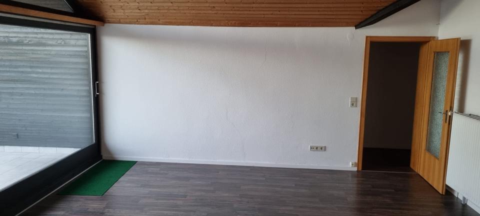Dachgeschoßwohnung Wendeburg - 3 Zimmer, 120 m&sup2;, 870&euro; | Angebot:26072657