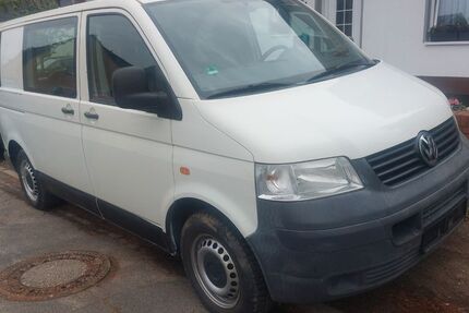 VW T5 Transporter 225.800 km 3.890 &euro; Hildesheim 31135