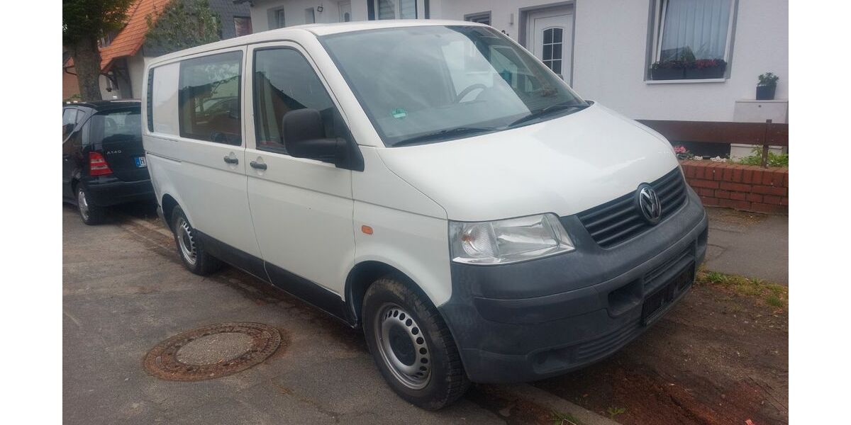VW T5 Transporter 225.800 km 3.890 &euro; Hildesheim 31135