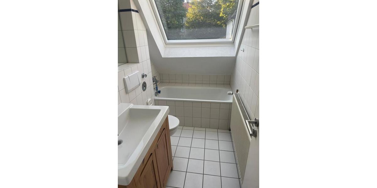 Dachgeschoßwohnung Braunschweig Nordstadt - 3 Zimmer, 70 m&sup2;, 745&euro; | Angebot:27579618