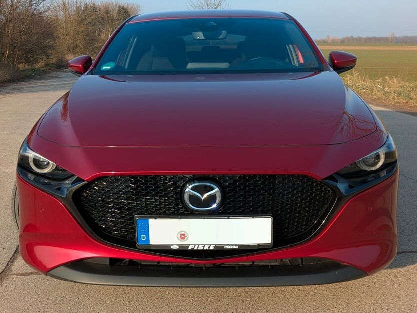 Mazda 3 47.100 km 18.680 € Sickte 38173