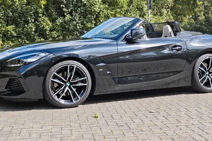 BMW Z4 12.000 km 41.200 € Braunschweig 38124