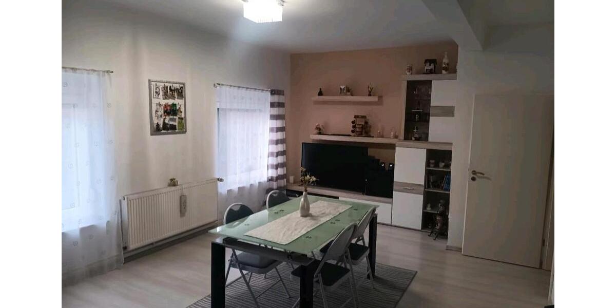 Haus mit 6 Wohnungen 17 zimmer