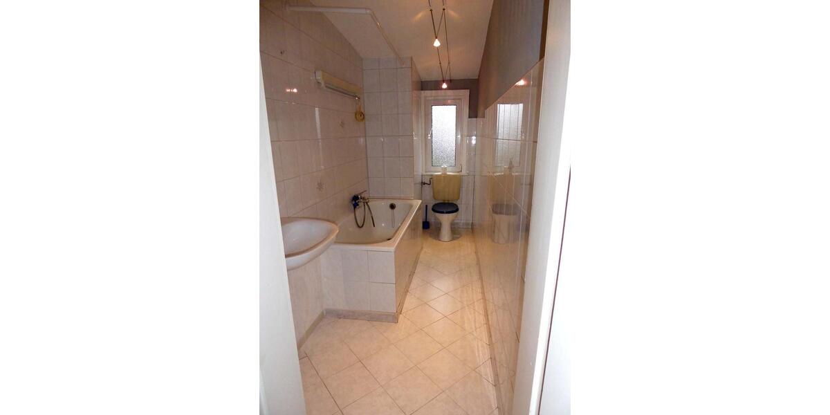 Dachgeschoßwohnung Goslar - 5 Zimmer, 90 m&sup2;, 700&euro; | Angebot:26133170