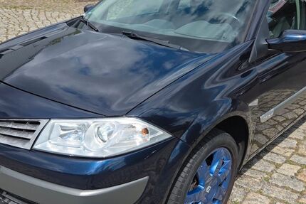 Renault Megane 143.000 km 1.890 &euro; Braunschweig 38112