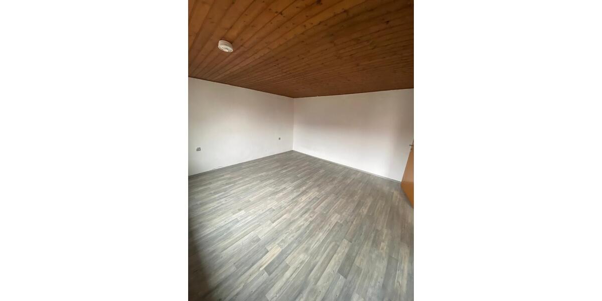 Etagenwohnung Braunschweig Südstadt- Rautheim- Mascherode - 5 Zimmer, 144 m&sup2;, 1.400&euro; | Angebot:25056337