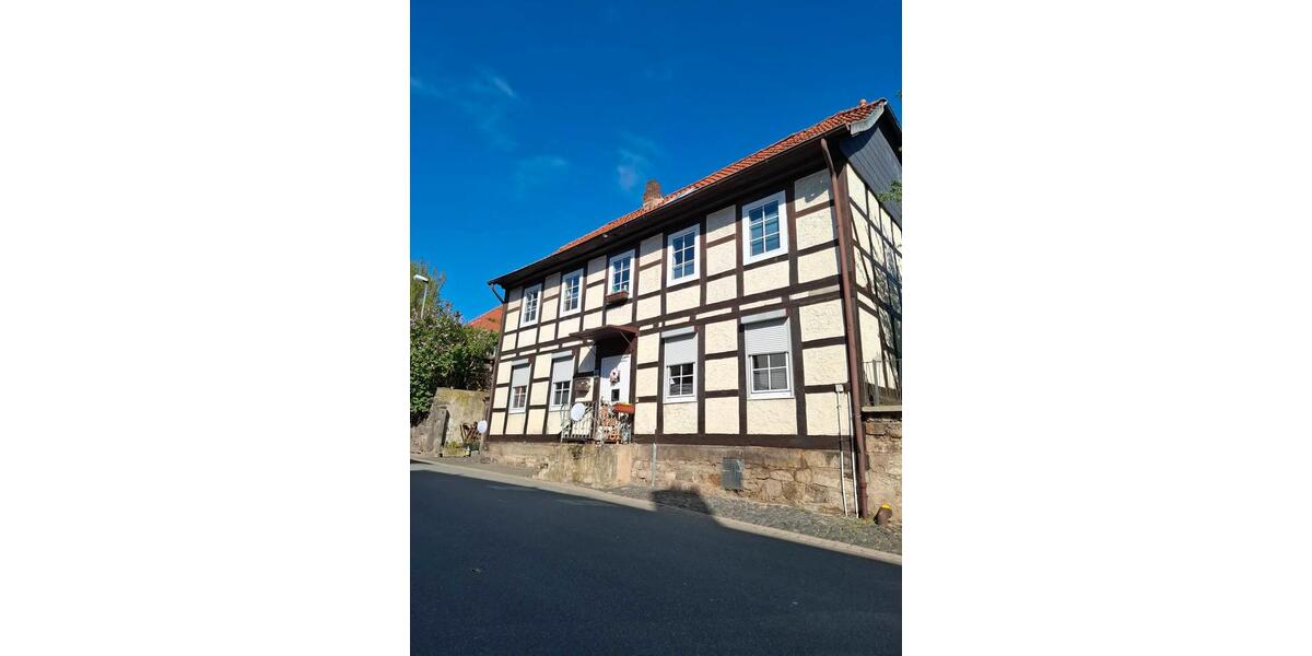 Einfamilienhaus Hildesheim Oststadt/Stadtfeld - 4.5 Zimmer, 250 m&sup2;, 159.000&euro; | Angebot:26251025