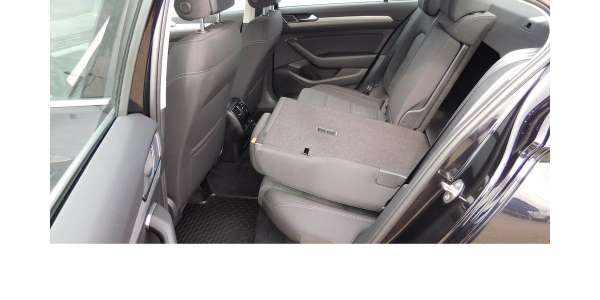 VW Passat 2.0 Bussiness BMT TDI Standhei.Navi Klima 36.500 km 23.990 &euro; Vordorf 38533