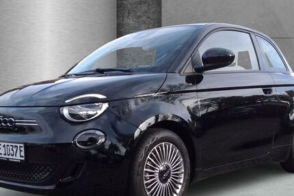 Fiat 500e 6.484 km 26.350 € Braunschweig 38126