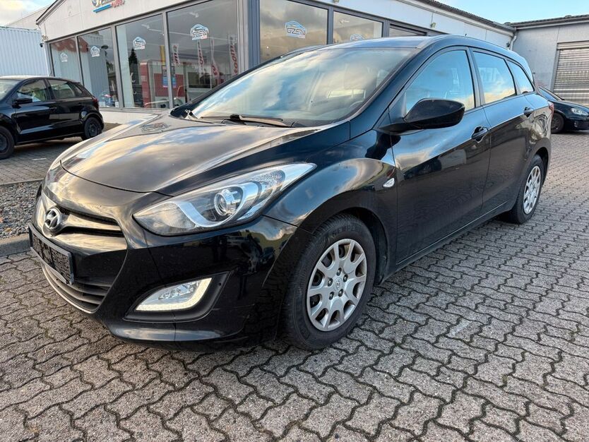 Hyundai i30 436.087 km 3.300 € Wolfenbüttel 38304