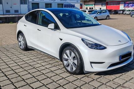 Tesla Model Y 159.853 km 26.970 € Braunschweig 38112