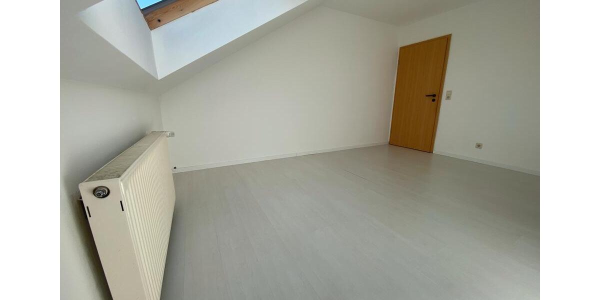 Dachgeschoßwohnung Wendeburg - 3 Zimmer, 88 m&sup2;, 249.000&euro; | Angebot:27273562