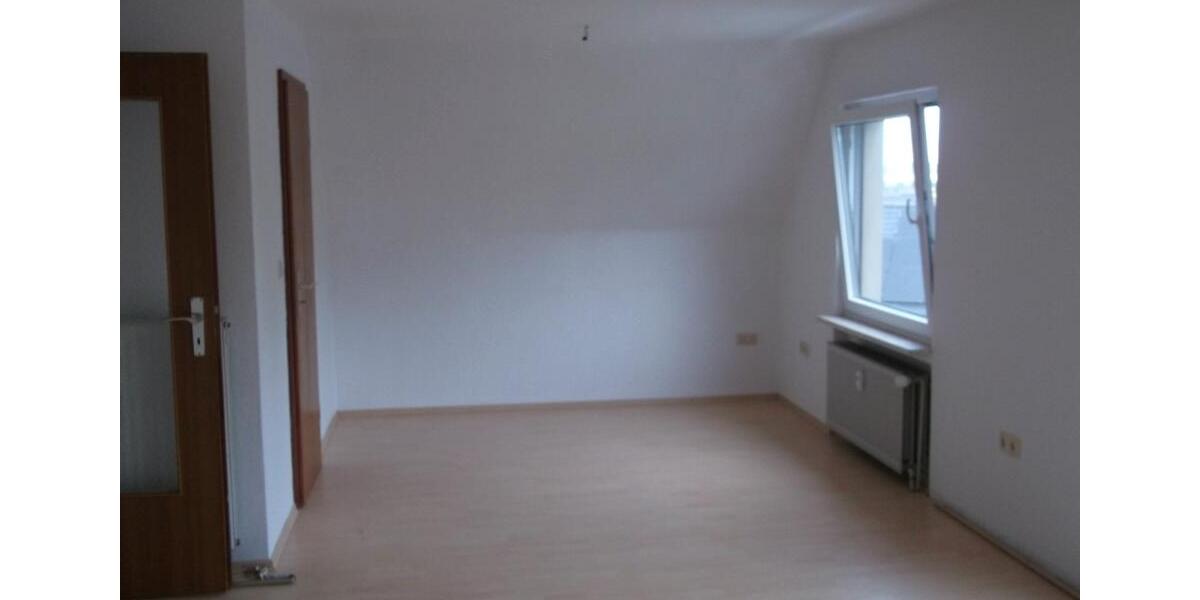 Dachgeschoßwohnung Langelsheim - 3 Zimmer, 76 m&sup2;, 486&euro; | Angebot:26337050