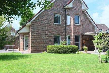 Haus zum Mieten in Leer 1.150 € 114 m²