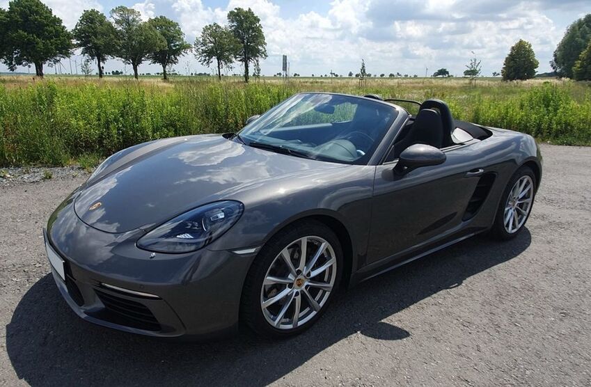 Porsche Boxster 13.900 km 55.900 € Hohenhameln 31249