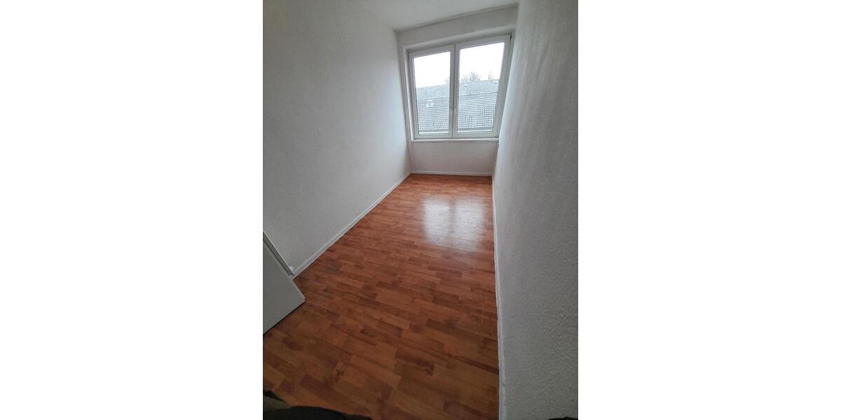 Etagenwohnung Salzgitter Ortschaft Südost - 4 Zimmer, 72 m&sup2;, 470&euro; | Angebot:25822437