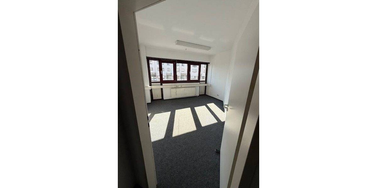 Gewerbeobjekt Braunschweig Innenstadt - 5 Zimmer, 396 m&sup2;, 3.168&euro; | Angebot:25734661