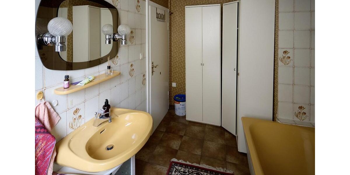 Etagenwohnung Hildesheim Himmelsthür - 4 Zimmer, 100 m&sup2;, 1.200&euro; | Angebot:26253772