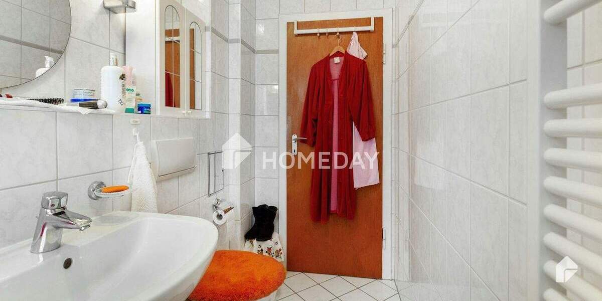 Investoren aufgepasst - Mehrfamilienhaus mit 5 WEs und Garagen in Salzgitter Bad 1 zimmer