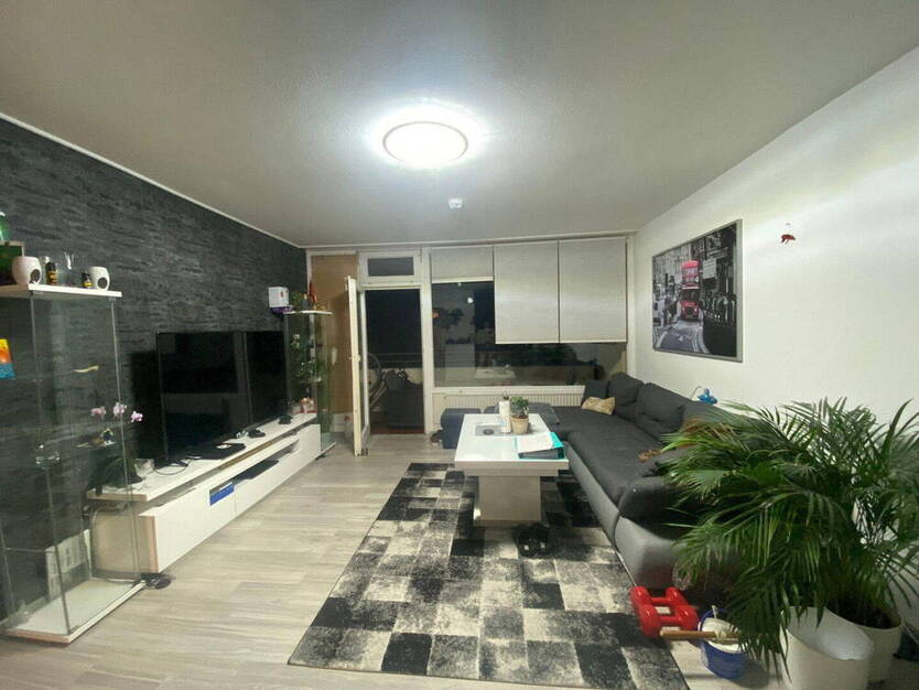 BEREITS RESERVIERT ! - Apartment Stadtmitte + Küche + Balkon