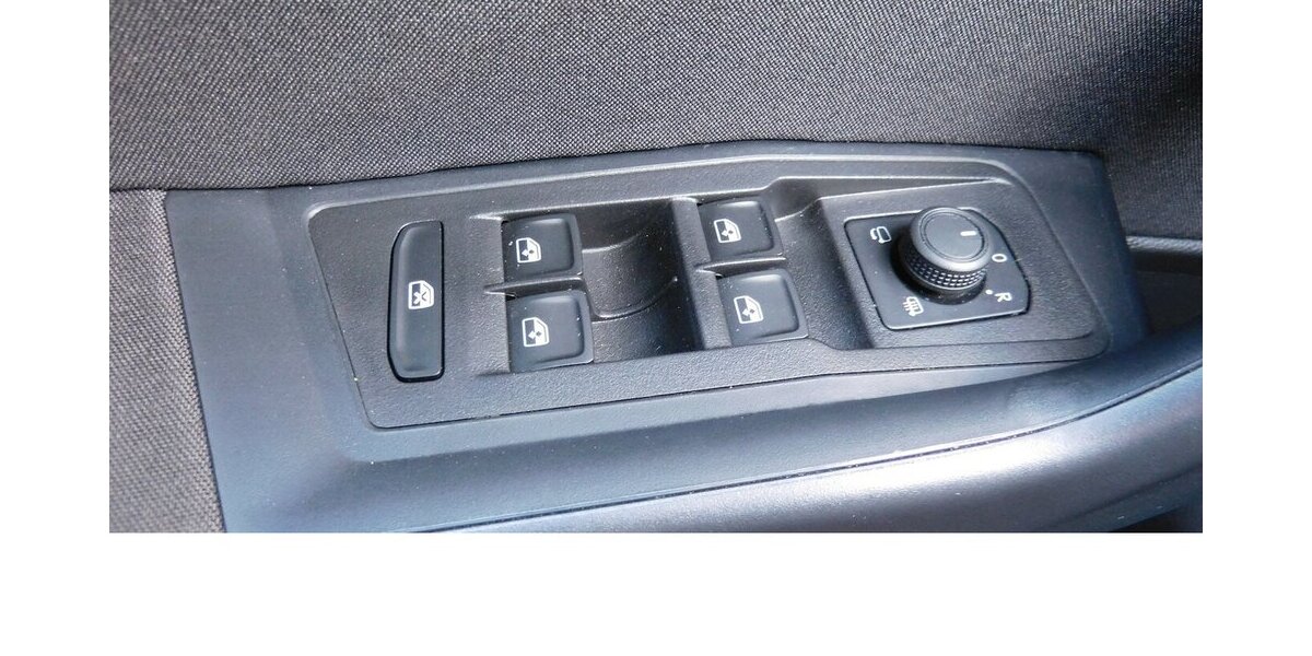 VW T-Roc 1.5 Life TSI BMT DSG Navi Klima Alu 38.400 km 22.990 &euro; Vordorf 38533