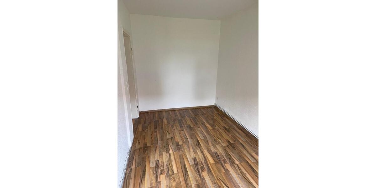 Erdgeschoßwohnung Salzgitter Ortschaft Südost - 3 Zimmer, 85 m&sup2;, 490&euro; | Angebot:26327308