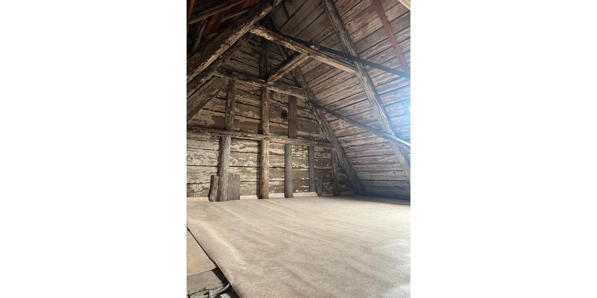 Etagenwohnung Goslar - 4 Zimmer, 110 m&sup2;, 1.020&euro; | Angebot:26588533