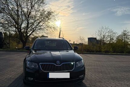 Skoda Superb 89.600 km 19.000 &euro; Lagesbüttel 38179