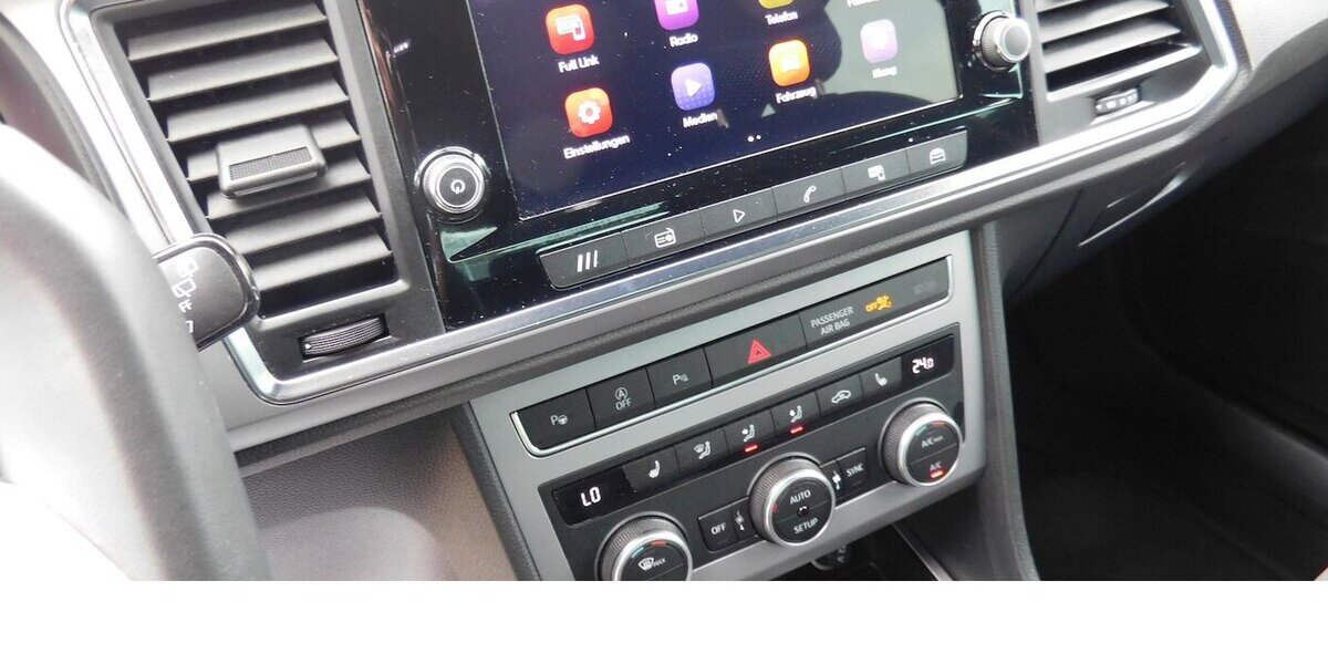 Seat Ateca 1.5 Fr-Line BMT Navi Klima Alu Radio 28.800 km 23.990 &euro; Vordorf 38533