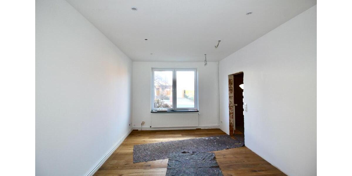 Hoheneggelsen! ERSTBEZUG nach SANIERUNG! Großer Garten! 6 zimmer