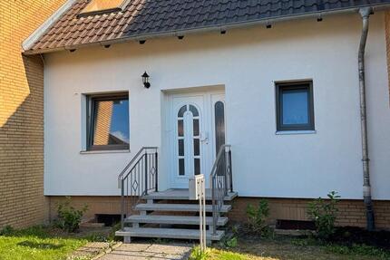 Haus Lengede - 6 Zimmer, 130 m&sup2;, 330.000&euro; | Angebot:26797573