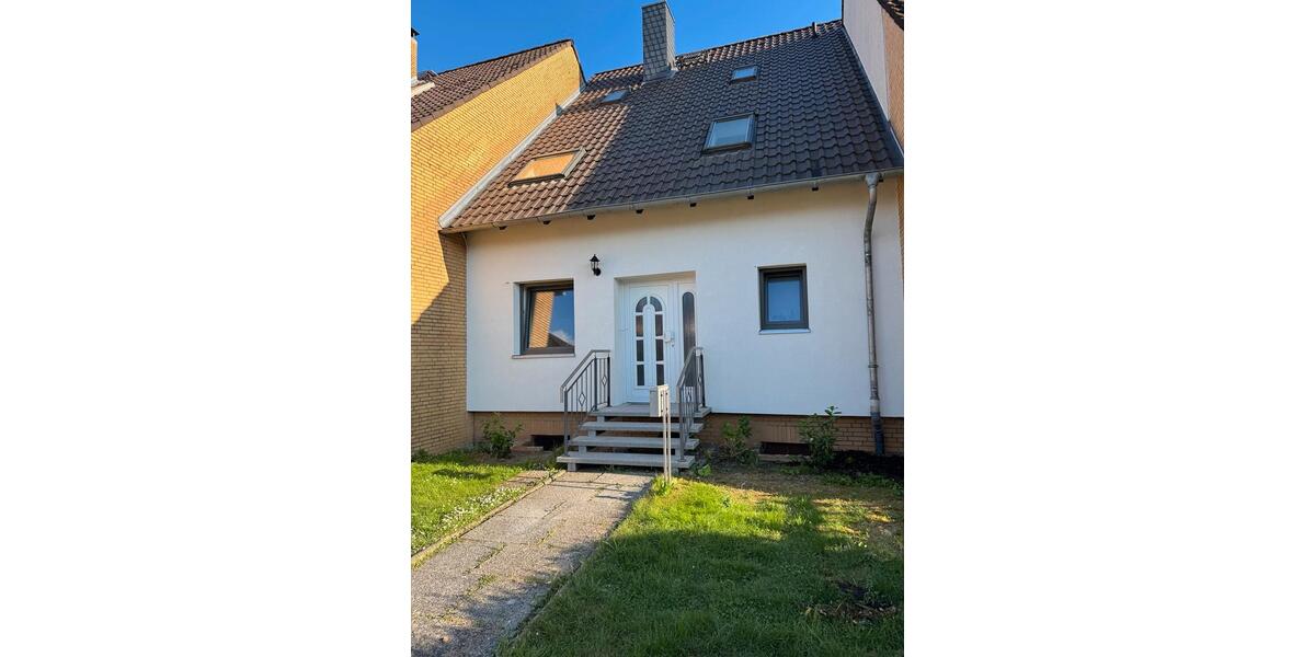 Reihenhaus Lengede - 6 Zimmer, 130 m&sup2;, 330.000&euro; | Angebot:26797573