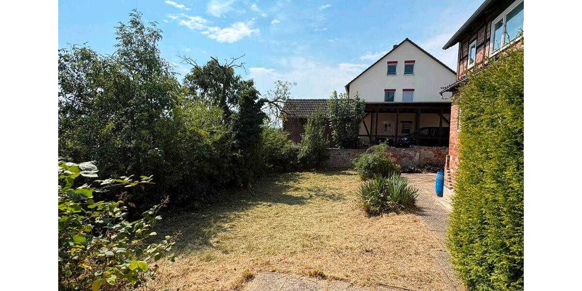 Einfamilienhaus Hedeper - 10 Zimmer, 160 m&sup2;, 74.000&euro; | Angebot:27269847