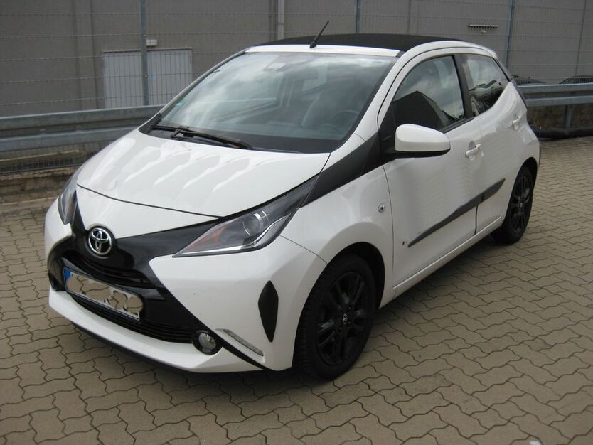 Toyota Aygo (X) 45.000 km 12.900 € Hildesheim 31139
