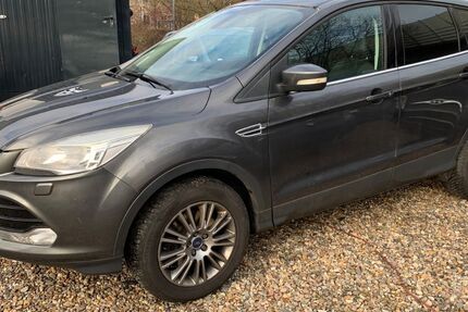 Ford Kuga 252.000 km 6.900 € Braunschweig 38120