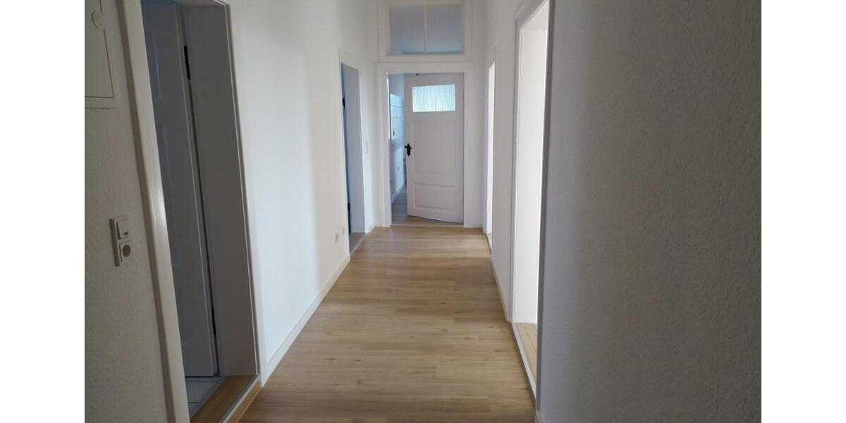 Etagenwohnung Bad Salzdetfurth - 4 Zimmer, 106 m&sup2;, 750&euro; | Angebot:25650355