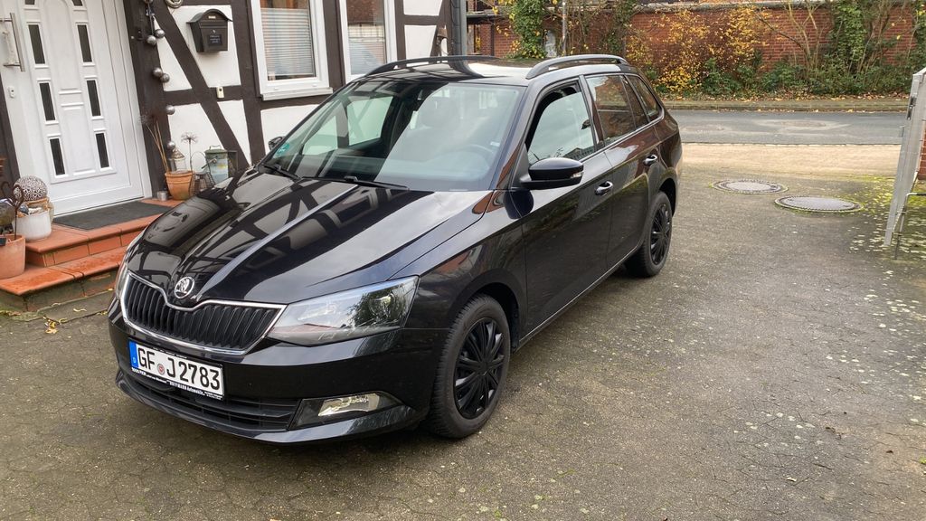 Skoda Fabia 78.000 km 10.399 € Wendeburg 38176