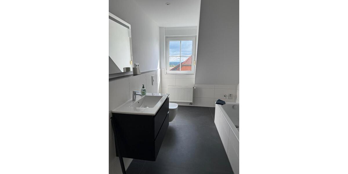 Dachgeschoßwohnung Salzgitter Ortschaft Südost - 3 Zimmer, 84 m&sup2;, 950&euro; | Angebot:26693480